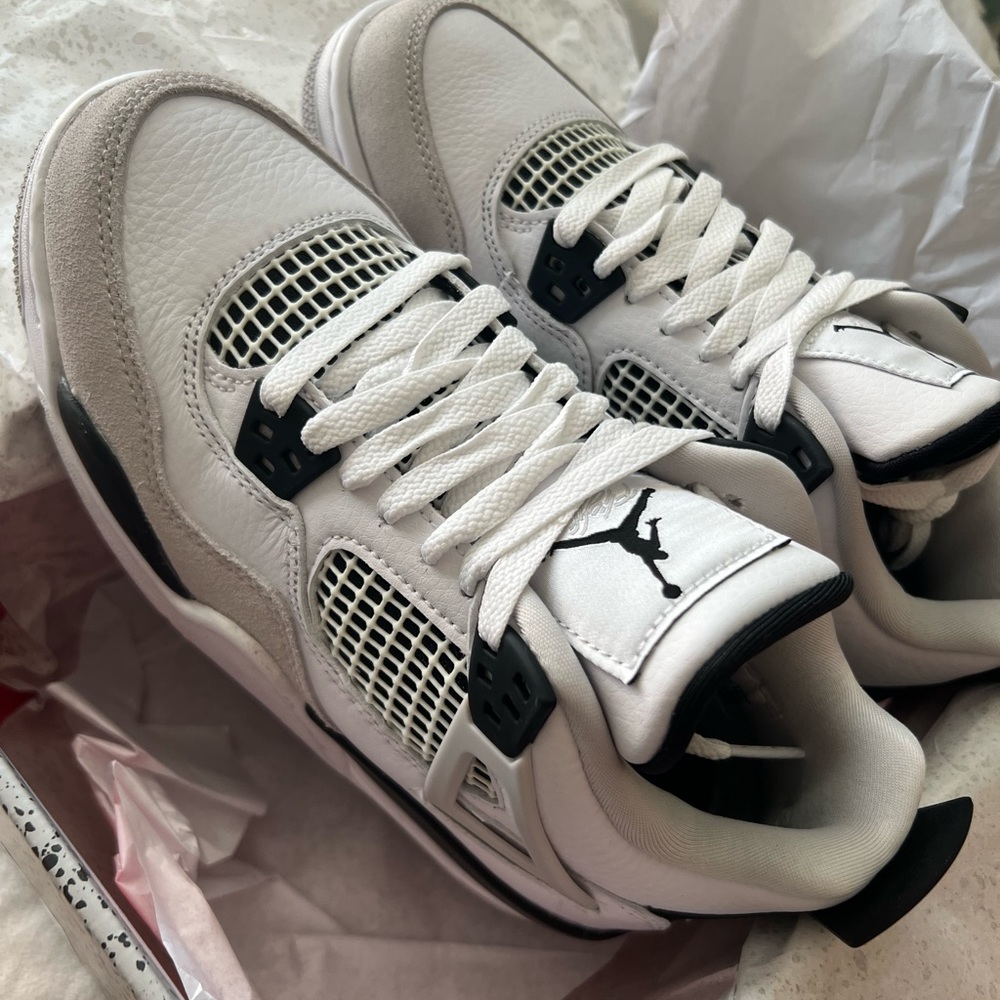 🚫SOLD🚫Jordan 4 Military black 4.5Y